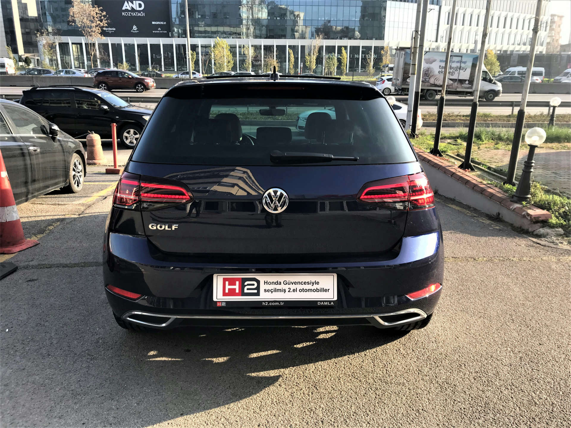 VOLKSWAGEN GOLF / 1.0 TSI 110 HIGHLINE DSG Araç Detay